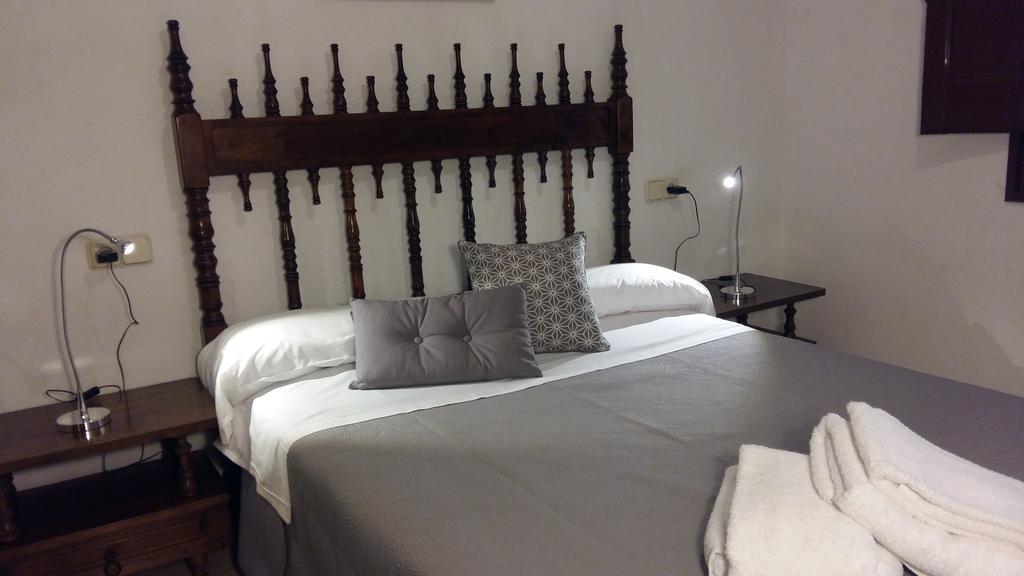 Hostal Moline Bruguera Ngoại thất bức ảnh